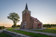 Kostel sv. Michaela archanděla - Starzyno Polsko
